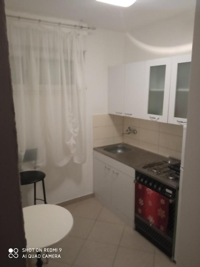 Studio Apartment Ema Split Luaran gambar