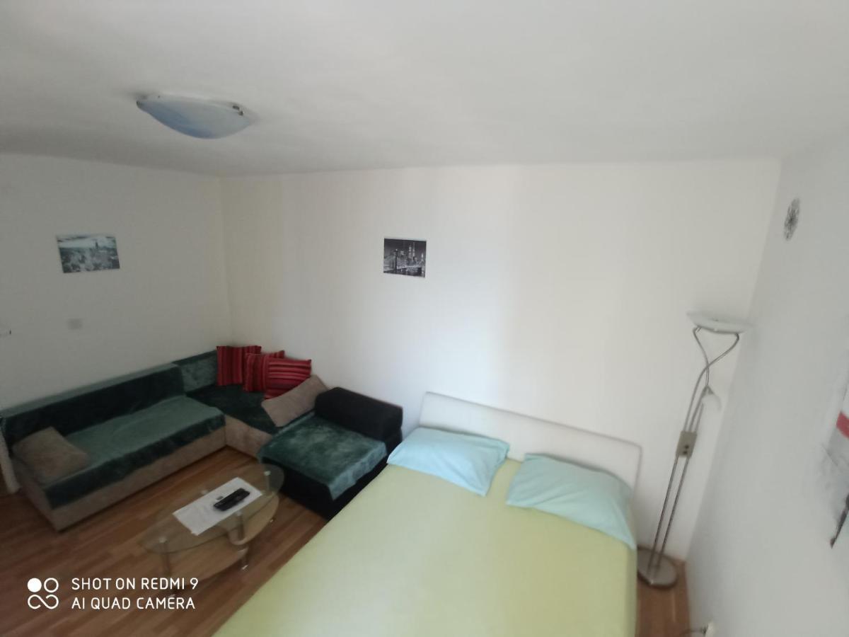 Studio Apartment Ema Split Luaran gambar