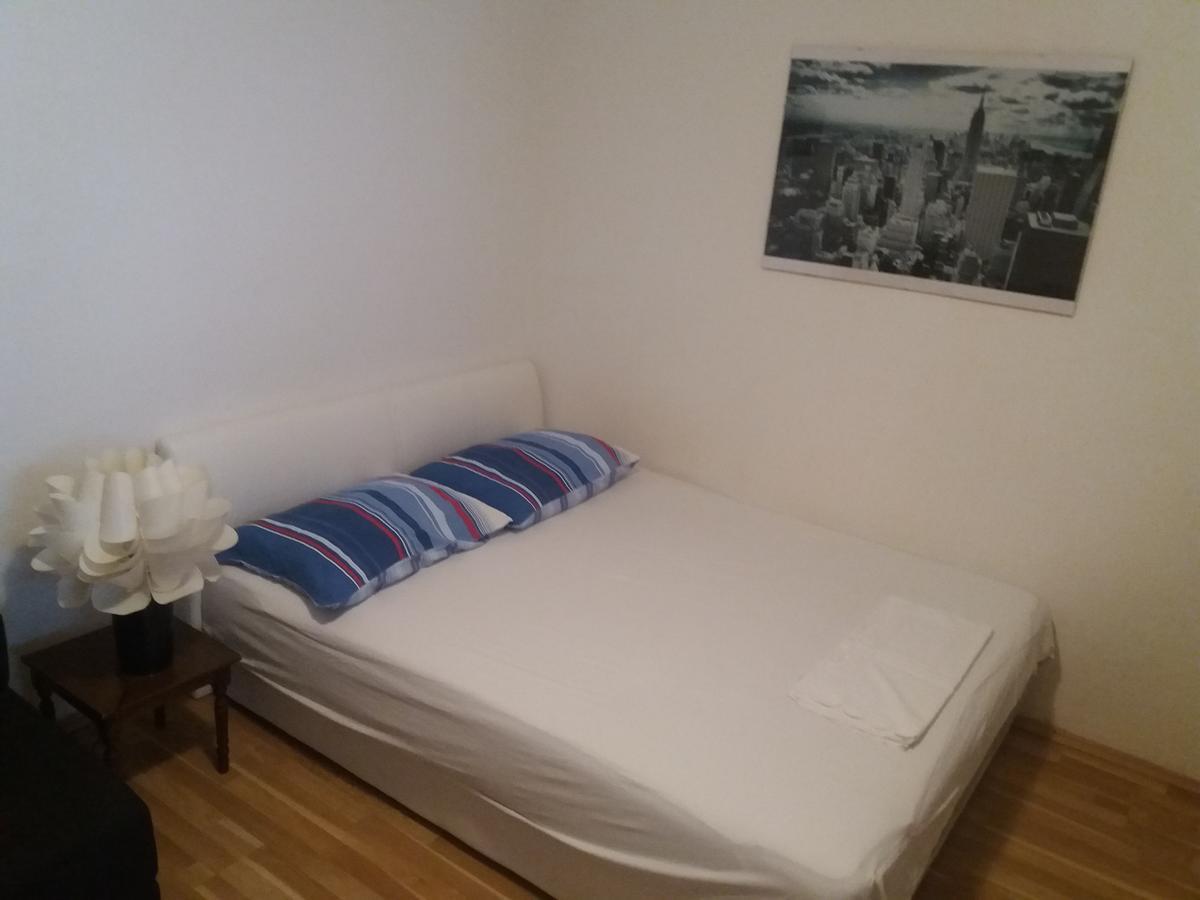 Studio Apartment Ema Split Luaran gambar